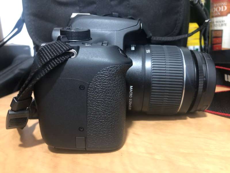 Canon EOS 1200D DSLR Camera 18MP ,FHD MOVIES ,18-55mm Lens IN VERY GOOD CONDITION , WITH LOWEPRO BAG