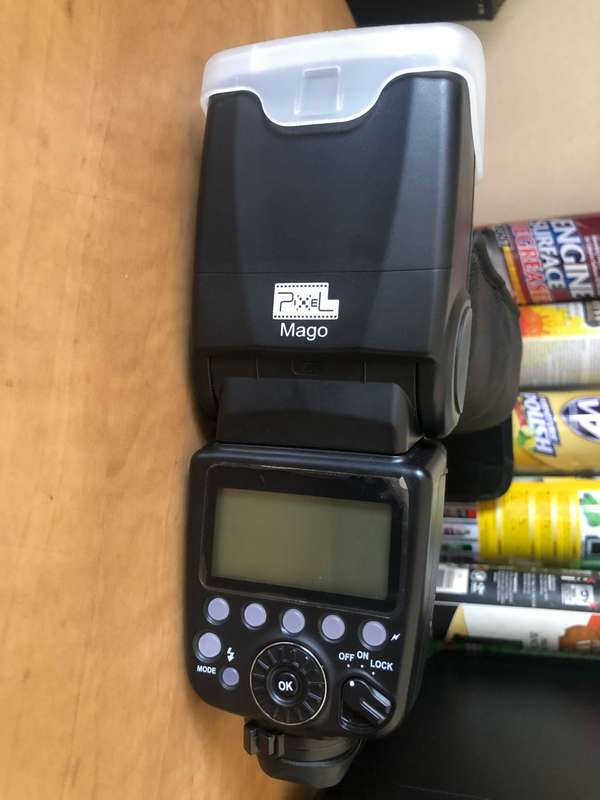 Pixel Mago GN65 Wireless TTL HSS LED Flash Speedlite for Canon, Flash Softbox Diffuser NEW CONDITION