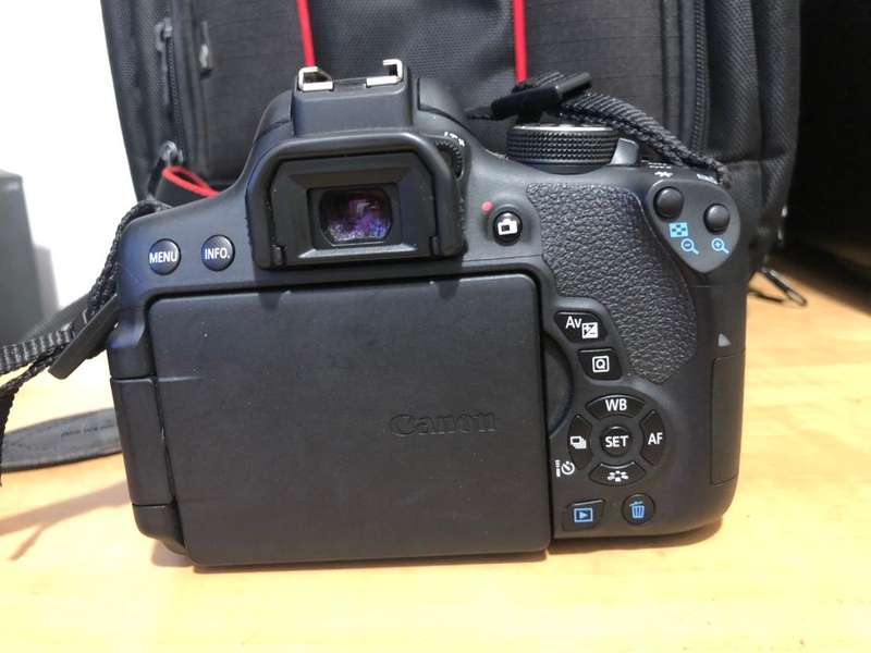 CANON EOS 750D DSLR WITH CANON EF-S 18-55MM III , 16GB SD CARD AND CANON BAG, EXCELLENT CONDITION
