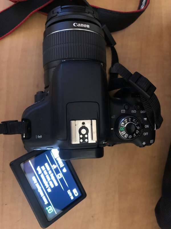 CANON EOS 750D DSLR WITH CANON EF-S 18-55MM III , 16GB SD CARD AND CANON BAG, EXCELLENT CONDITION