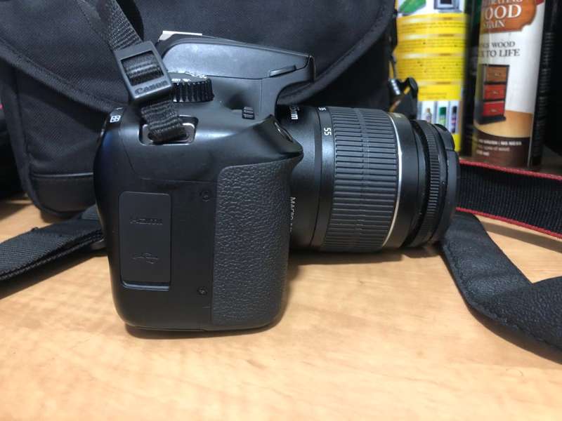 Canon EOS 4000D DSLR with EF-S 18-55mm III IN EXCELLENT CONDITION WITH CANON BAG