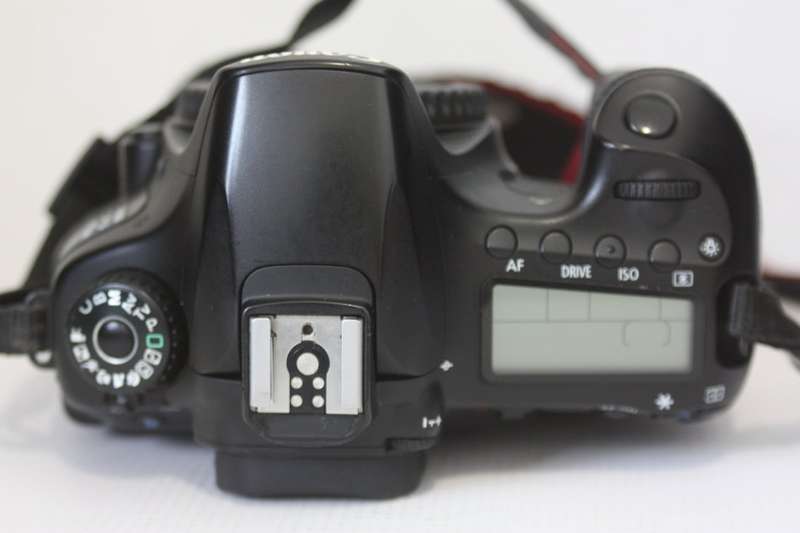 Canon EOS 60D BODY ONLY IN VERY GOOD CONDITION