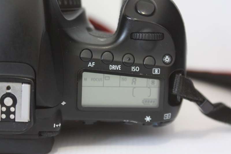 Canon EOS 60D BODY ONLY IN VERY GOOD CONDITION