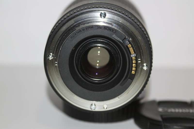 Canon EF 75-300mm f/4-5.6 III Telephoto Zoom Lens for Canon SLR Cameras