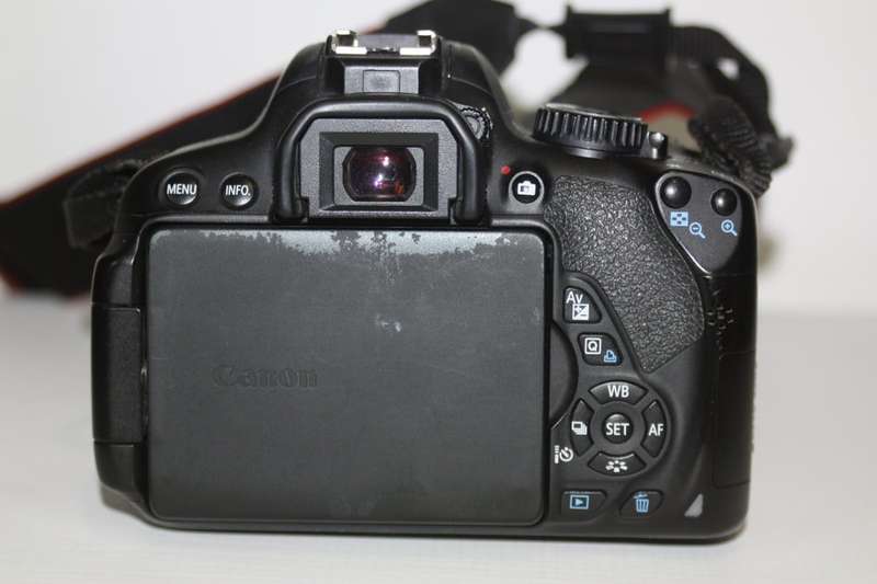 CANON EOS 650D, 18MP DSLR WITH FULL HD MOVIES, 18-55MM IS II ZOOM LENS