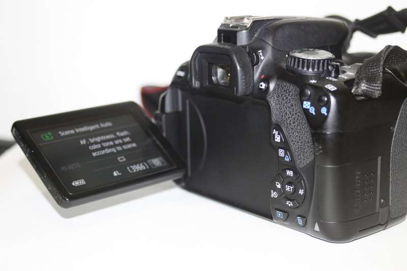 CANON EOS 650D, 18MP DSLR WITH FULL HD MOVIES, 18-55MM IS II ZOOM LENS
