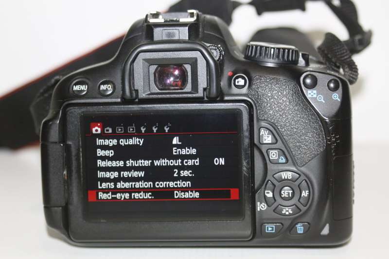 CANON EOS 650D, 18MP DSLR WITH FULL HD MOVIES, 18-55MM IS II ZOOM LENS