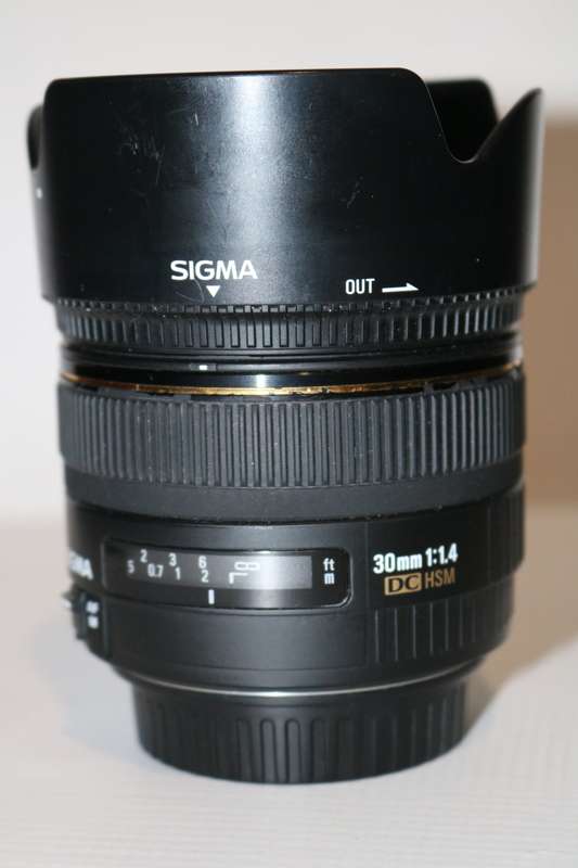 SIGMA 30mm F1.4 EX DC HSM AUTOFOCUS FOR CANON