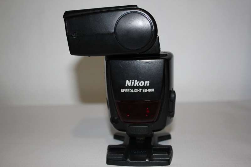 Nikon SB-800 AF Speedlight for Nikon Digital SLR Cameras IN VERY GOOD CONDITION