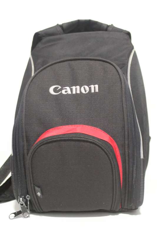 Canon EOS 1300D 18MP DSLR Camera FULL HD MOVIES with WIFI ,18-55MM III LENS , CANON BAG