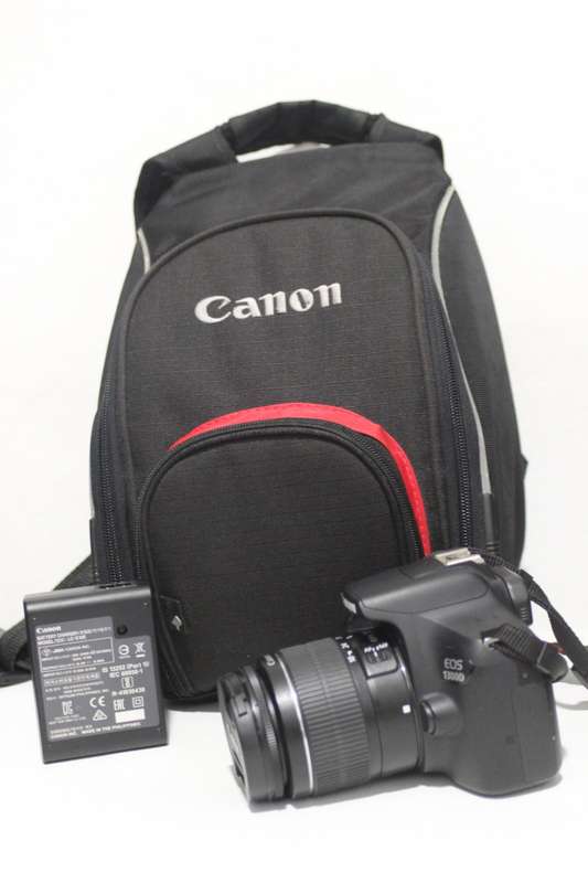 Canon EOS 1300D 18MP DSLR Camera FULL HD MOVIES with WIFI ,18-55MM III LENS , CANON BAG