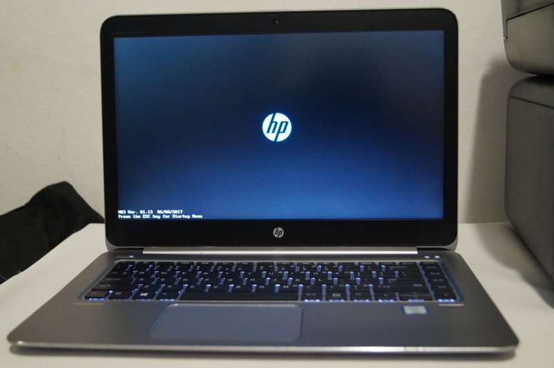 HP EliteBook Folio 1040 G3, Core i7-6600U @2.60GHz,8GB RAM ,128GB SSD, 14" FULL HD