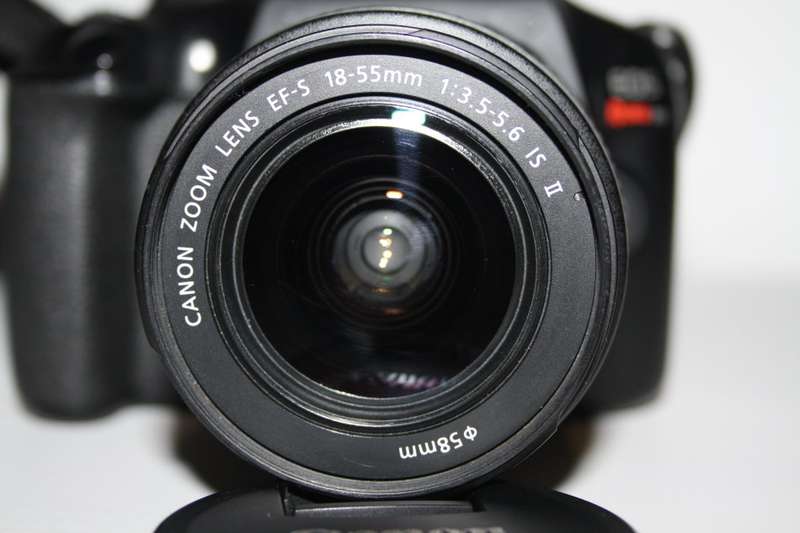 Canon EOS 1300D 18MP DSLR , FULL HD MOVIES with WIFI ,18-55MM IS II LENS  ,VERY GOOD CONDITION