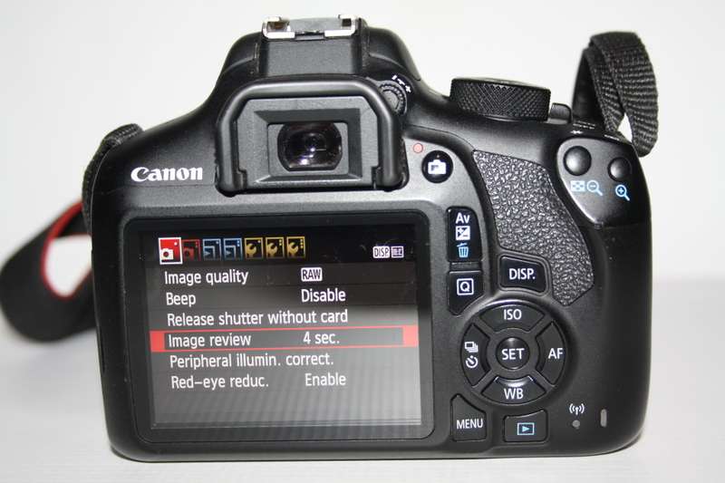 Canon EOS 1300D 18MP DSLR , FULL HD MOVIES with WIFI ,18-55MM IS II LENS  ,VERY GOOD CONDITION