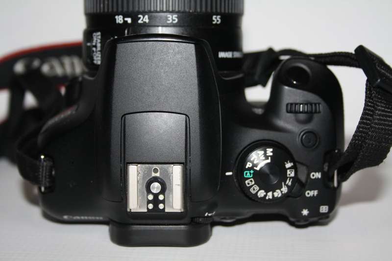 Canon EOS 1300D 18MP DSLR , FULL HD MOVIES with WIFI ,18-55MM IS II LENS  ,VERY GOOD CONDITION