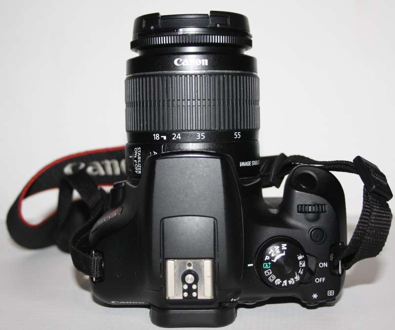 Canon EOS 1300D 18MP DSLR , FULL HD MOVIES with WIFI ,18-55MM IS II LENS  ,VERY GOOD CONDITION
