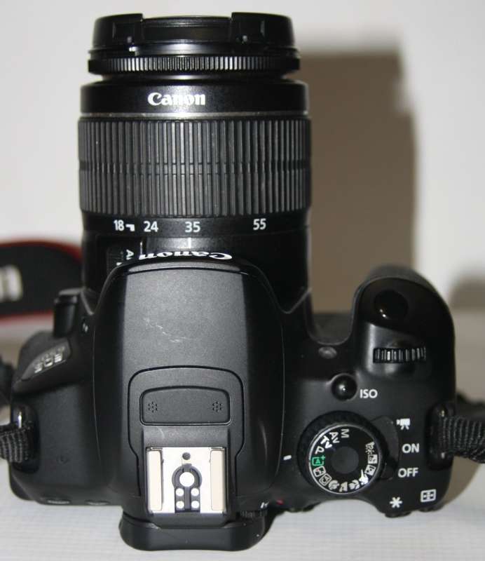 CANON EOS 650D, 18MP DSLR WITH FULL HD MOVIES, 18-55MM III ZOOM LENS , 16GB SD CARD AND CANON BAG