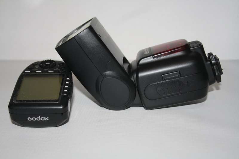 Godox TT685S 2.4G HSS TTL GN60 Flash Speedlite+ Xpro-S Trigger Transmitter Kit Compatible for Sony
