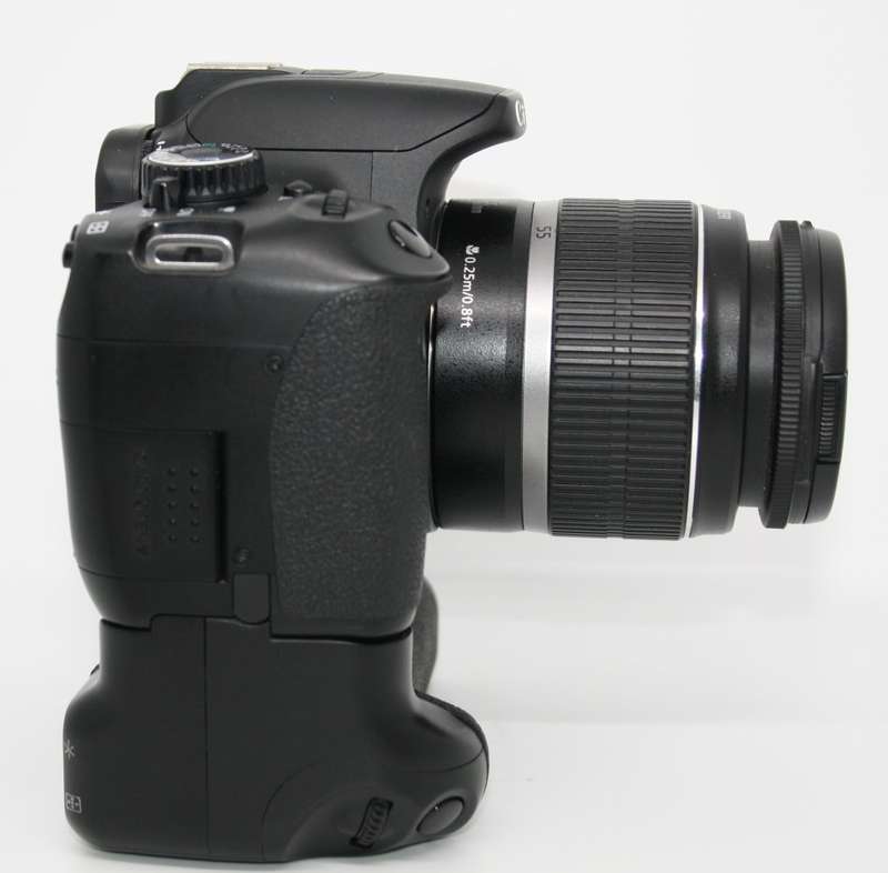 CANON EOS 650D, 18MP DSLR ,FULL HD MOVIES, 18-55MM IS ZOOM LENS , BATTERY GRIP WITH 2 BATTERIES