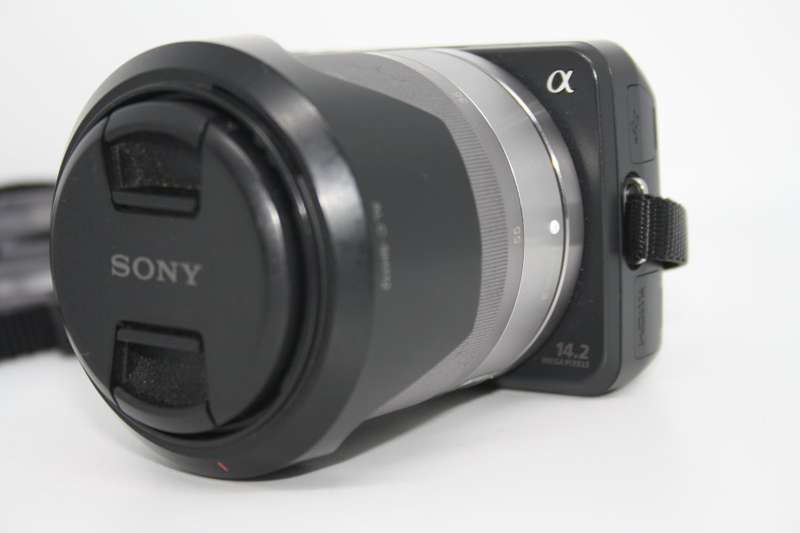 Sony Alpha NEX-3 Interchangeable Lens Digital Camera With SONY 18-55 LENS OSS ,4GB ,Charger, and Bag