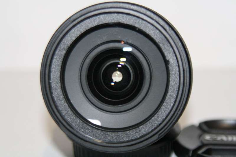 Tamron 18-270mm f/3.5-6.3 Di II VC PZD Lens for Canon EF IN EXCELLENT CONDITION