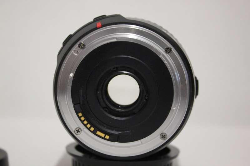 Tamron 18-270mm f/3.5-6.3 Di II VC PZD Lens for Canon EF IN EXCELLENT CONDITION