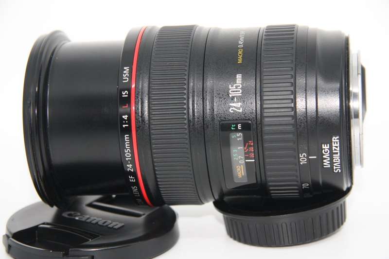 Canon EF 24-105mm f/4 L IS USM Lens for Canon EOS SLR Cameras  IN EXCELLENT CONDITON