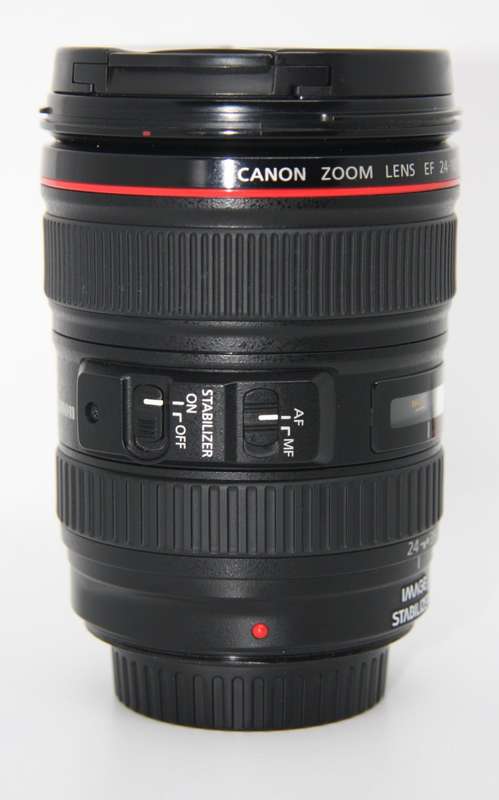 Canon EF 24-105mm f/4 L IS USM Lens for Canon EOS SLR Cameras  IN EXCELLENT CONDITON