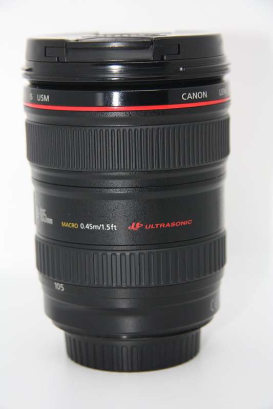 Canon EF 24-105mm f/4 L IS USM Lens for Canon EOS SLR Cameras  IN EXCELLENT CONDITON