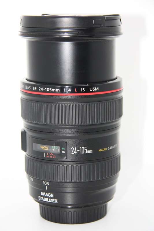 Canon EF 24-105mm f/4 L IS USM Lens for Canon EOS SLR Cameras  IN EXCELLENT CONDITON