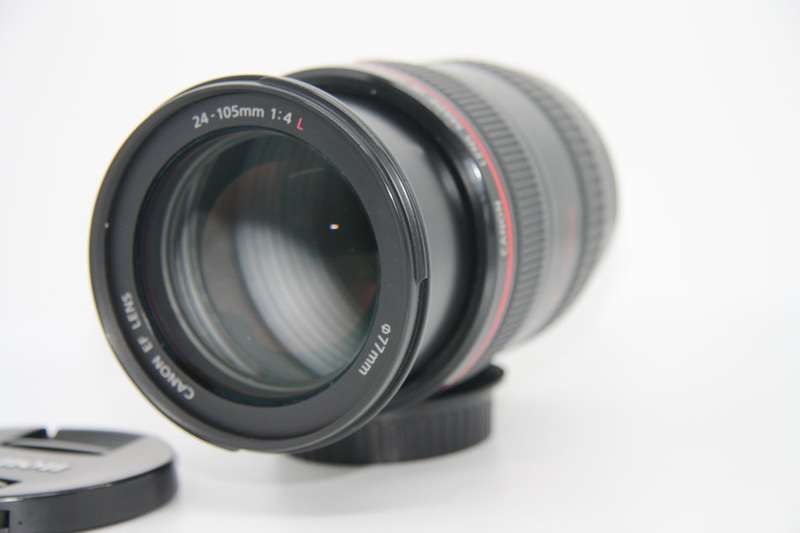Canon EF 24-105mm f/4 L IS USM Lens for Canon EOS SLR Cameras  IN EXCELLENT CONDITON