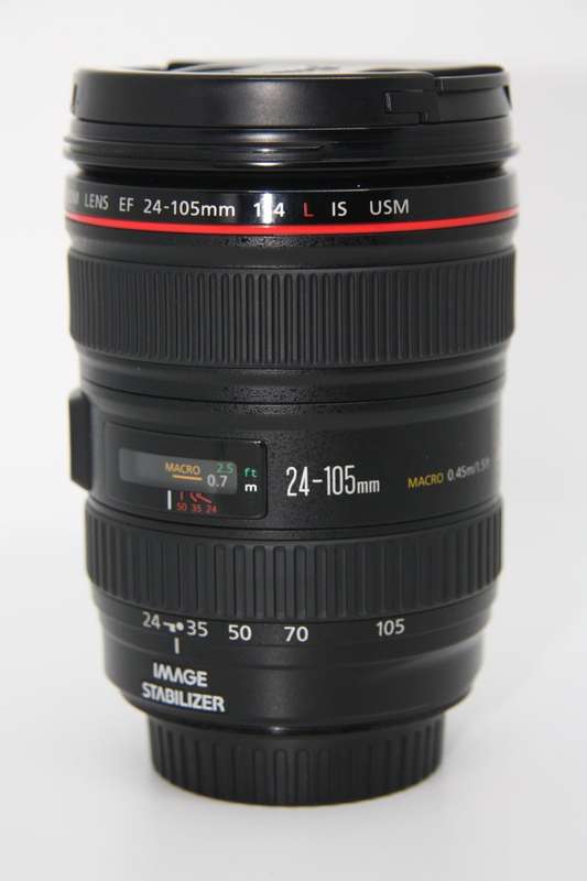 Canon EF 24-105mm f/4 L IS USM Lens for Canon EOS SLR Cameras  IN EXCELLENT CONDITON