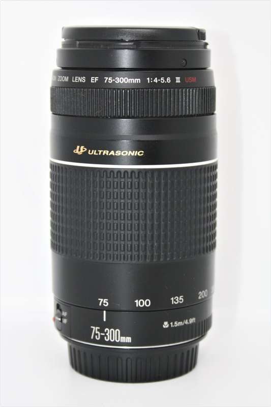 CANON EF 75-300mm f/4-5.6 III USM