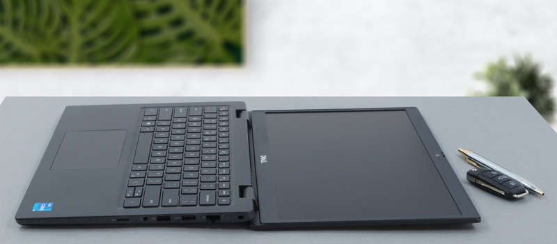 Dell Latitude 3420 11th GEN Intel Core i5-1145G7 , 8GB RAM , 256GB SSD, Full HD 1920 X 1080