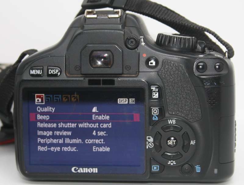 Canon EOS 550D 18 MP Digital SLR ,FULL HD MOVIES,  18-55mm II ZOOM Lens, BATTERY AND CHARGER