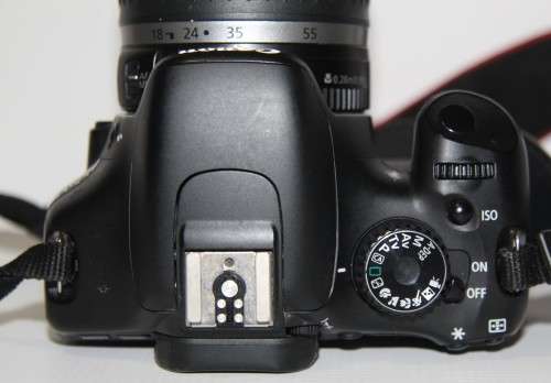 Canon EOS 550D (KISS X4), 18 MP DSLR , 18-55mm II ZOOM Lens, FULL HD MOVIES, BATTERY AND CHARGER