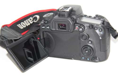 Canon 90D 32.5MP DSLR Body Only Black IN NEW CONDITION