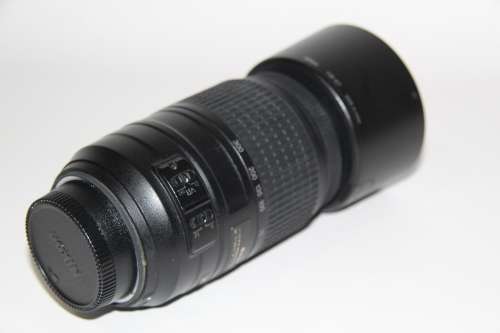 NIKON 55-300mm AF-S DX f/4.5-5.6G ED VR