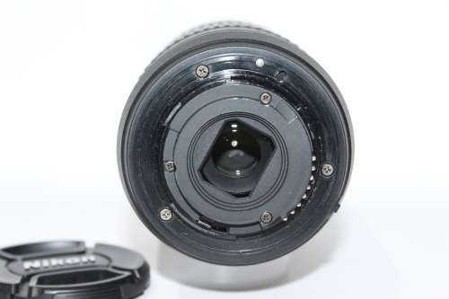 NIKON AF-P DX NIKKOR 70-300mm f/4.5-6.3G ED Lens IN VERY GOOD CONDITION