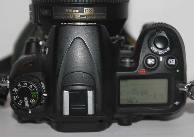 NIKON D7000, 16MP DSRL + 18-105MM VR LENS IN EXCELLENT CONDITION )LOW SHUTTER COUNT OF 11650