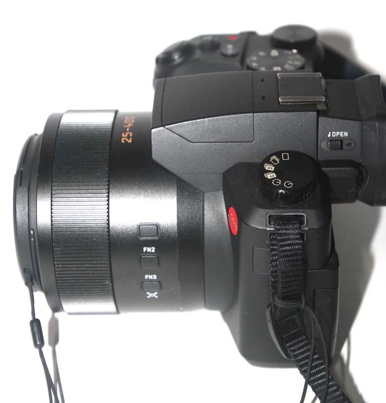 Leica V-Lux 5 20MP Superzoom Digital Camera with 9.1-146mm f/2.8-4 ASPH Lens (Black)