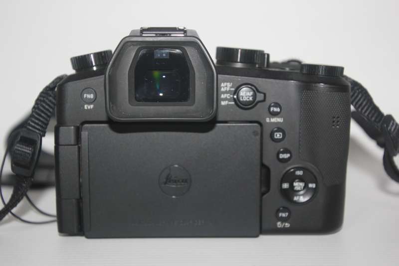 Leica V-Lux 5 20MP Superzoom Digital Camera with 9.1-146mm f/2.8-4 ASPH Lens (Black)