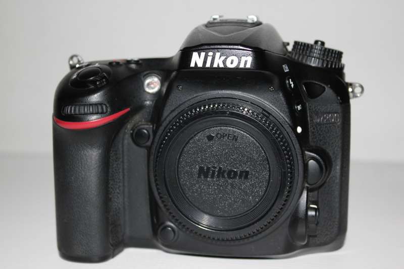 NIKON D7200 DX-format, 24.2 MP, WiFi ,1080p Full HD ,PROFESSIONAL DSLR CAMERA BODY