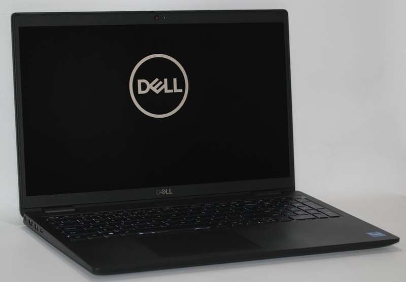 Dell Latitude 3520  11Th Gen  Core i7-1165G7,16GB RAM,512GB SSD, INTEL IRIS Xe Graphics, Full HD