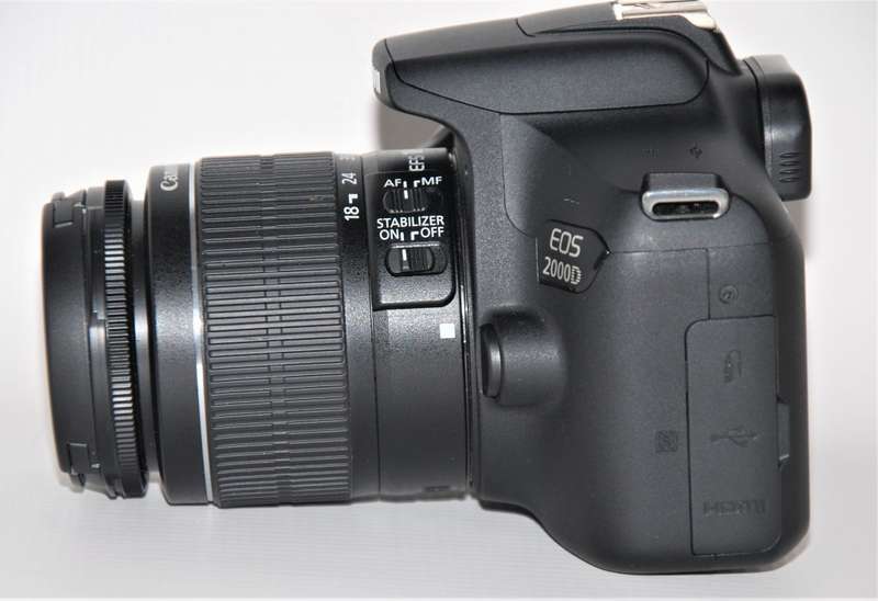 Canon EOS 2000D 24MP DSLR, FULL HD MOVIES , 18-55MM ZOOM LENS IN VERY GOOD CONDITION