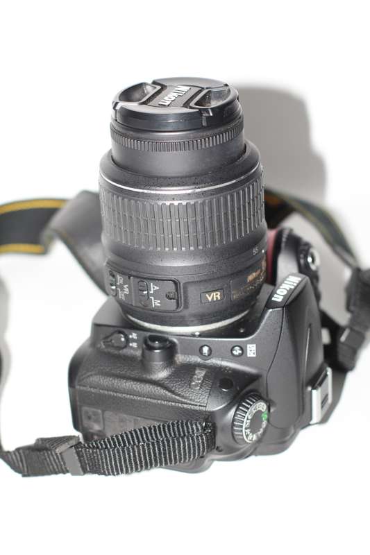NIKON D90 With 18-55MM VR , Nikon Bag, Very Low Actuation 5555