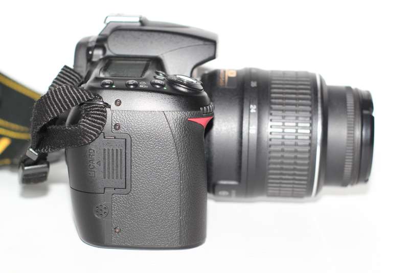 NIKON D90 With 18-55MM VR , Nikon Bag, Very Low Actuation 5555
