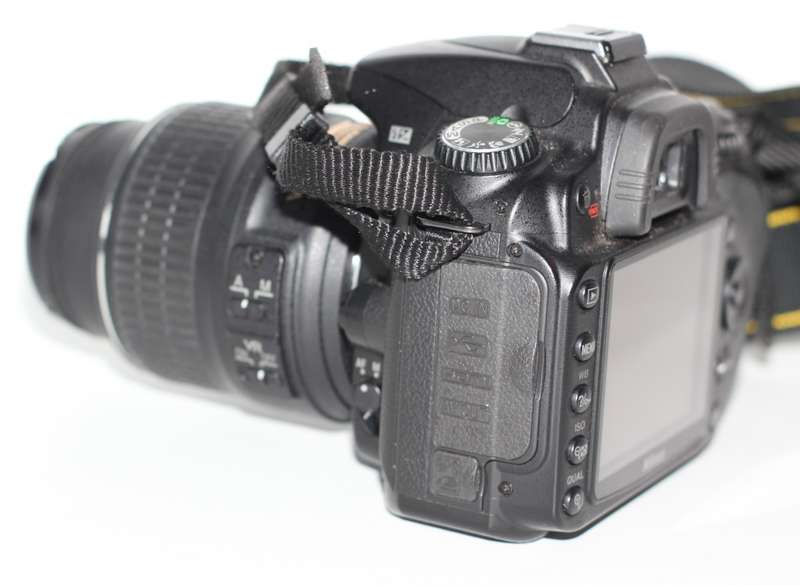 NIKON D90 With 18-55MM VR , Nikon Bag, Very Low Actuation 5555