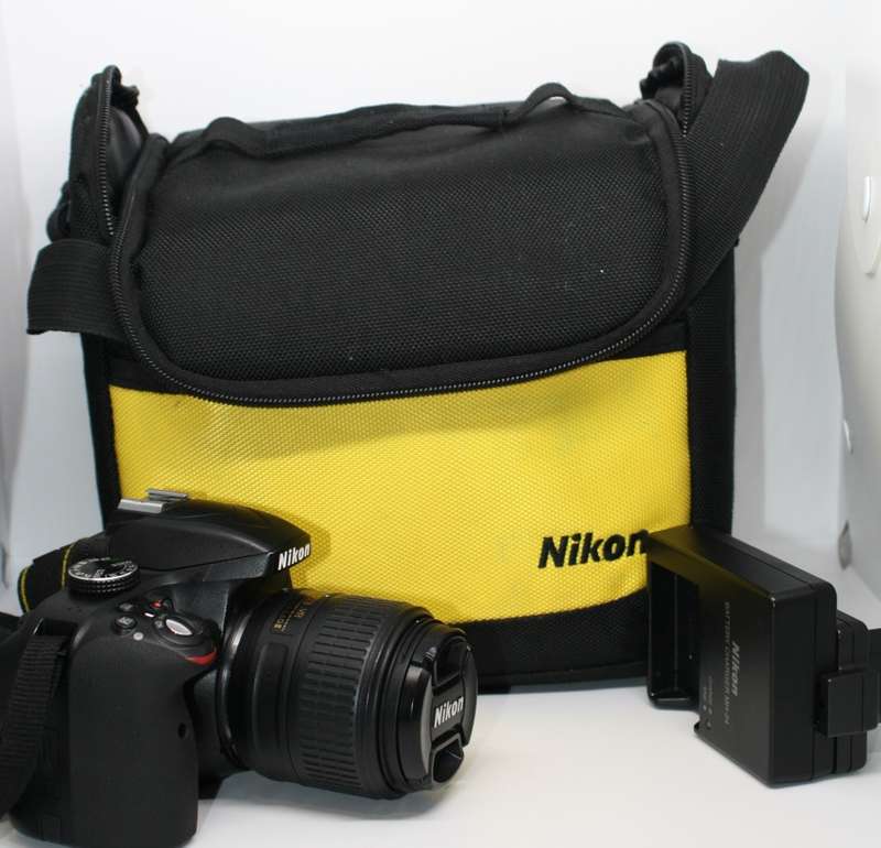 Nikon D3300 , 24.2 MP DSLR with AF-S DX NIKKOR 18-55mm f/3.5-5.6G VR II Zoom Lens, VERY LOW SHUTTER