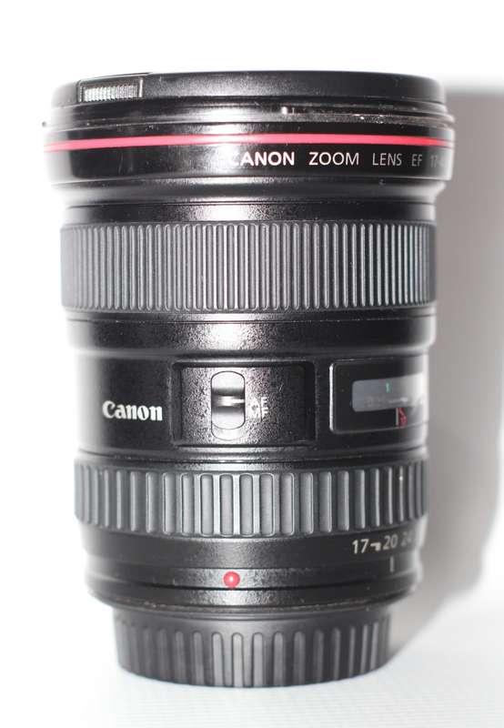 CANON 17-40mm F/4 L USM WIDE ANGLE ZOOM LENS